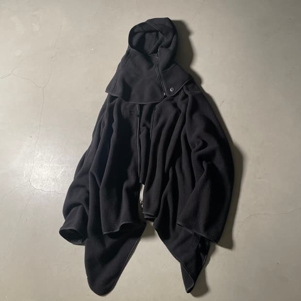 H•d One-Off Fleece Hooded Cape