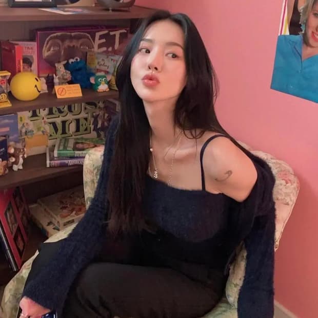 페일제이드 퍼 니트 탑&가디건 세트 네이비