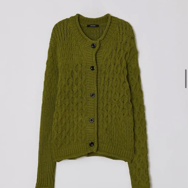 CABLE OVER CARDIGAN (olive)