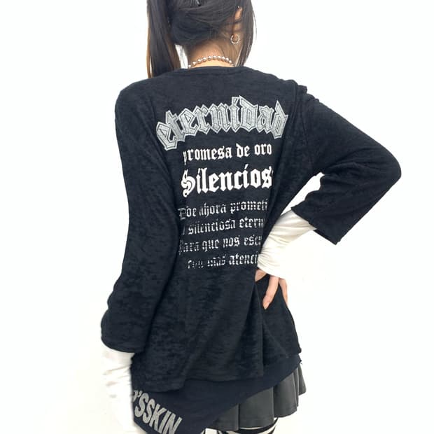 Y2K black lettering long sleeve 