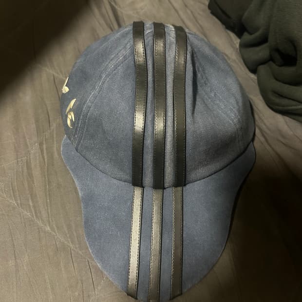 떠그클럽 X 아디다스 스워드캡 나이트 인디고