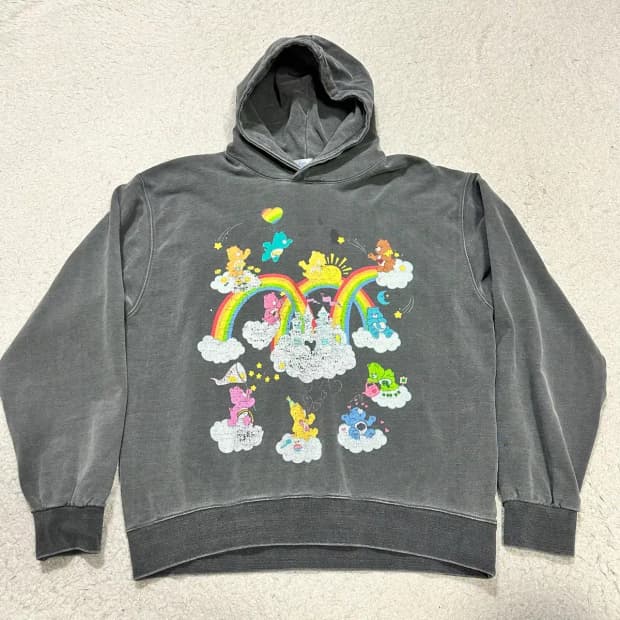 아크메드라비 케어베어 후드티 1