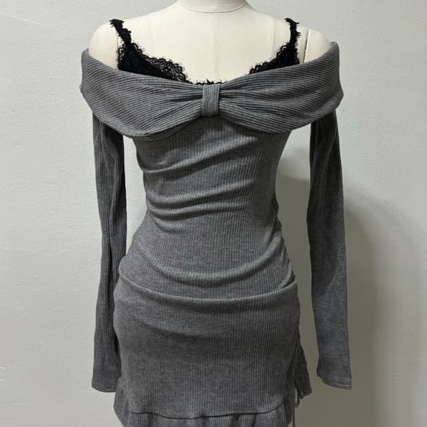 오프숄더 니트 원피스