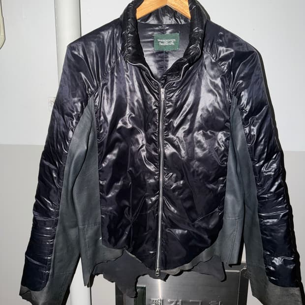 (Only 교환만) 솔로이스트 사슴가죽패딩 12aw 48사이즈