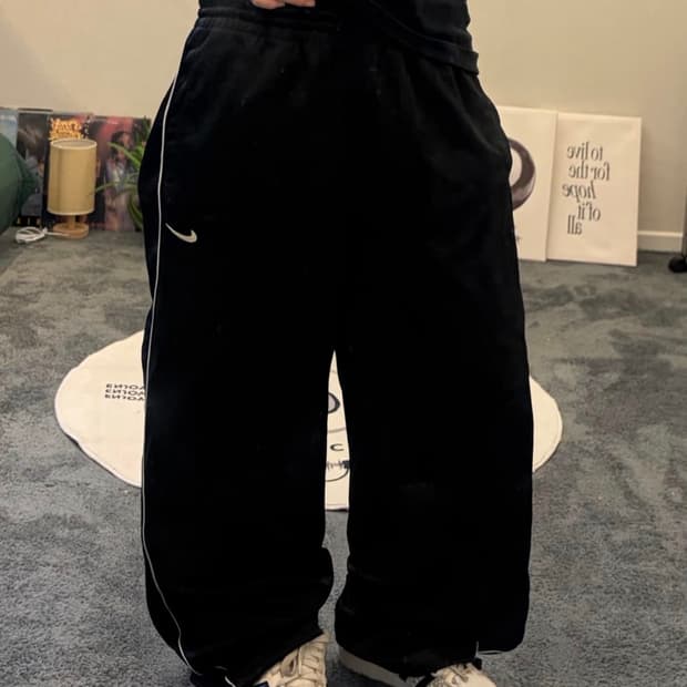 나이키 블랙 스트라이프 져지 트랙팬츠