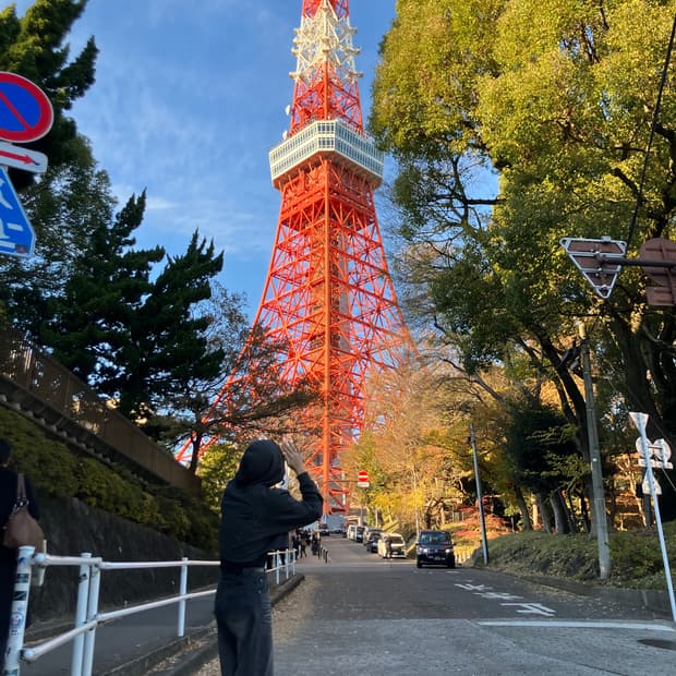 아조바이아조 크롭 후드티