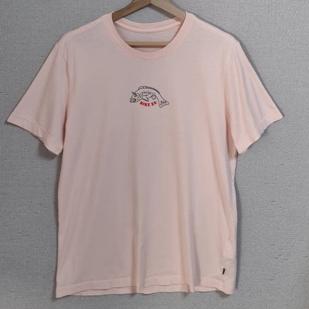 L ) 나이키 SB 라이트핑크 피쉬캣 반팔티