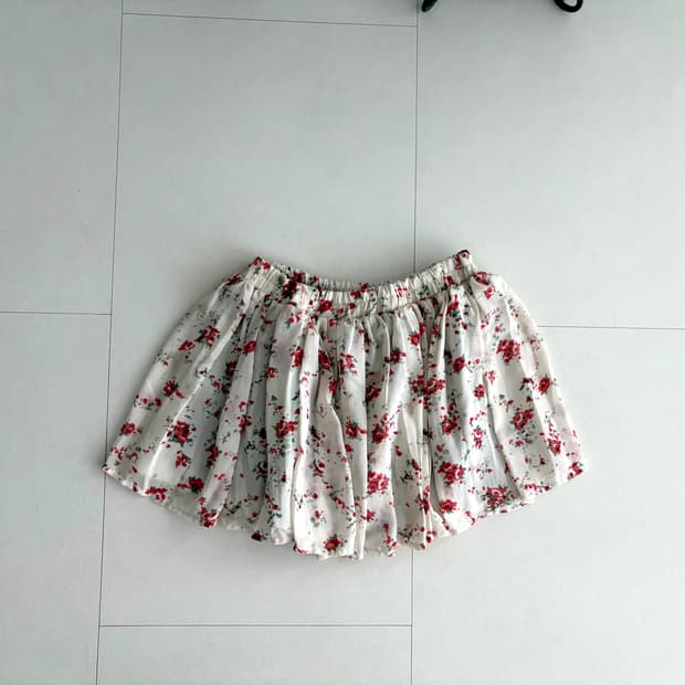 vintage floral mini skirt