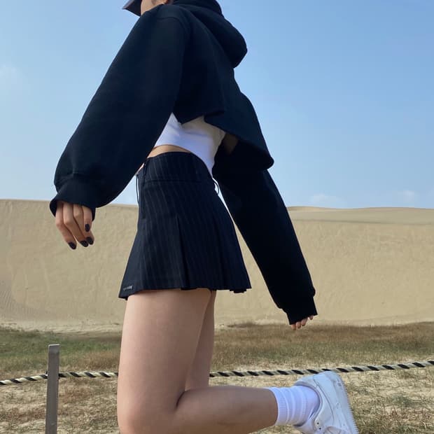 Spooning 스푸닝 플리츠 미니 스커트(제니 착용)(현 글로니)