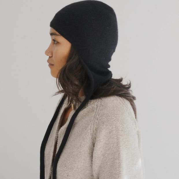 베이스레인지 25fw Tier 캐시미어 후드 비니/블랙