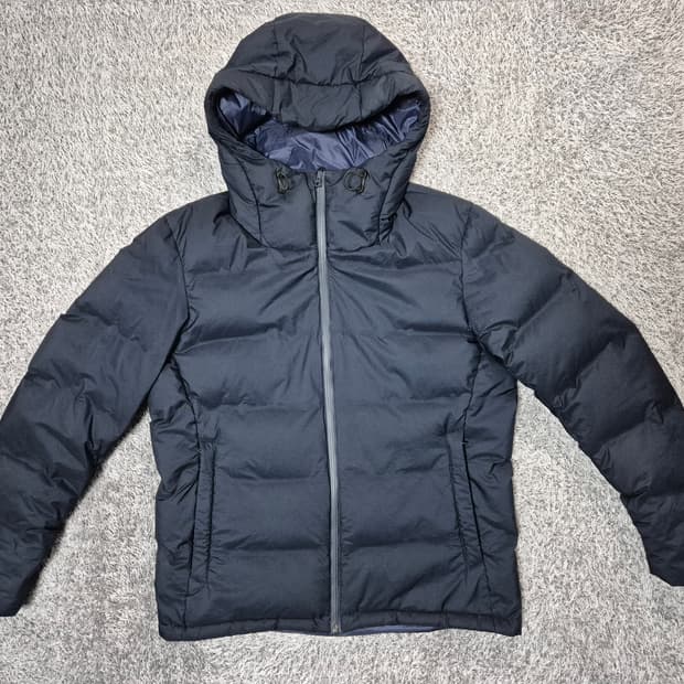 유니클로 남성 심리스 다운패딩 네이비 L