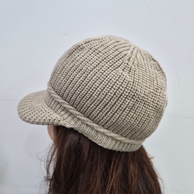 베이지 니트 캡 챙모자