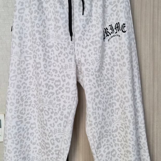 프라임멤버스 레오파드 화이트 조거팬츠