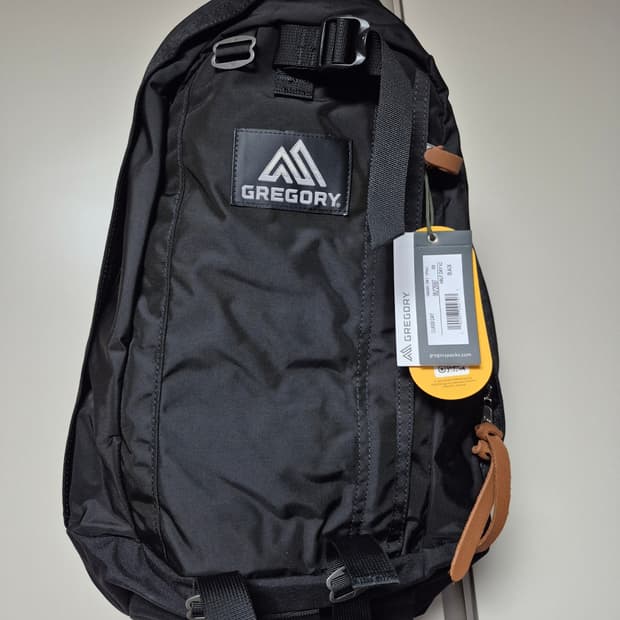 그레고리 하프데이V2 백팩 등산배낭 새상품 팝니다 