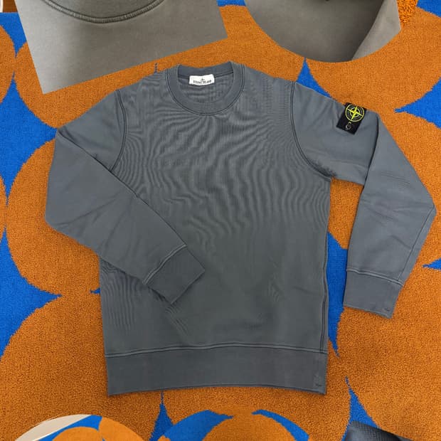 스톤아일랜드 그레이펄 스웻셔츠 맨투맨