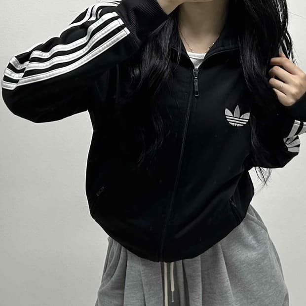 아디다스 블랙 구파이어버드 투바투연준 아이돌 트랙탑 희귀져지(95)