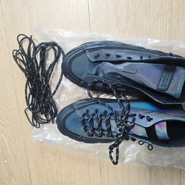 거의새것) 240mm 에이지 리플렉티브 탑 오로라 (AGE)