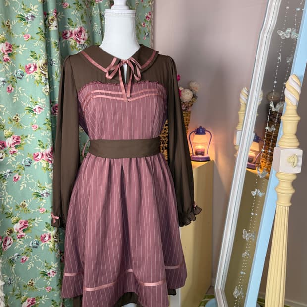 Dress🩷🤎엑시즈팜 카와이 딸기초코라떼 원피스