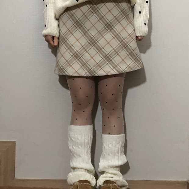 빈티지 베이지 체크 패턴 미니 스커트