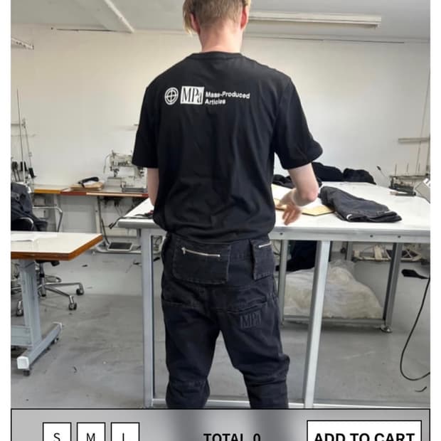 플라스틱 프로덕트 백 팬츠