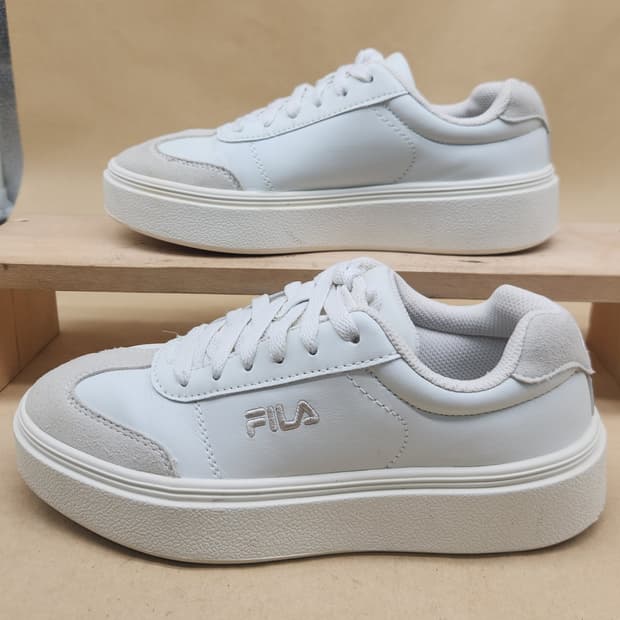 휠라 코트블라스트 여성운동화240