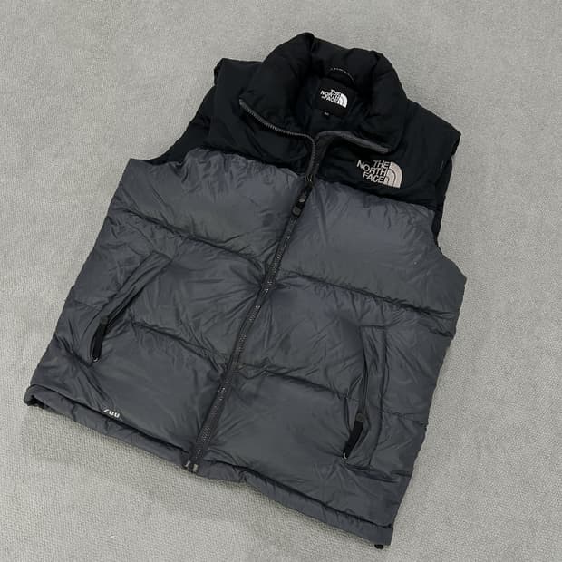 노스페이스 700 눕시 패딩 베스트 회색/블랙 m