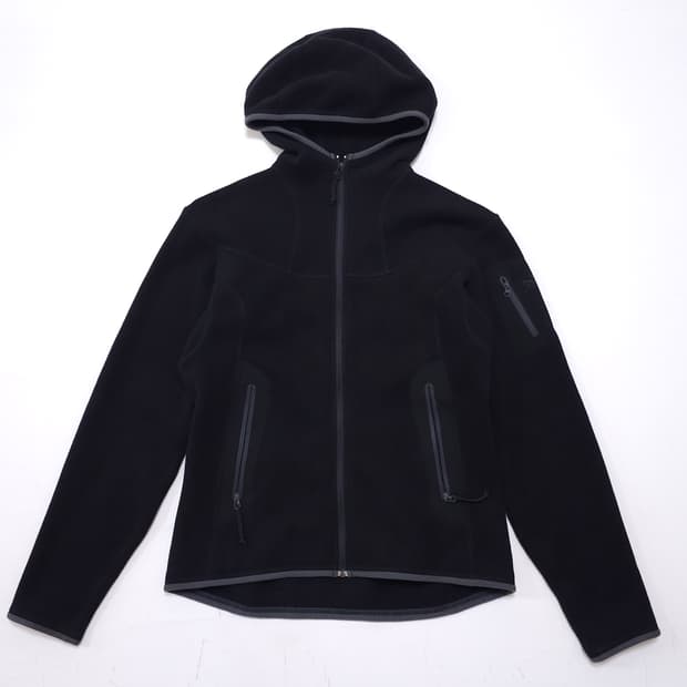 아크테릭스 폴라텍 90's 블랙 커버트 집업