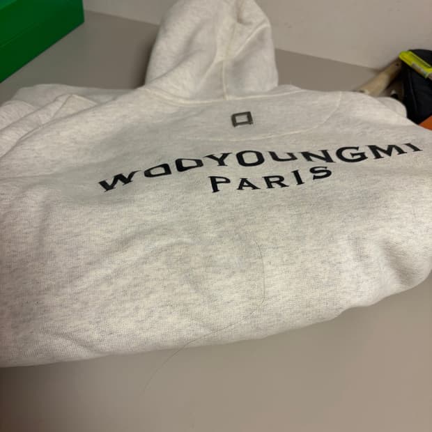 우영미 23FW 후드집업