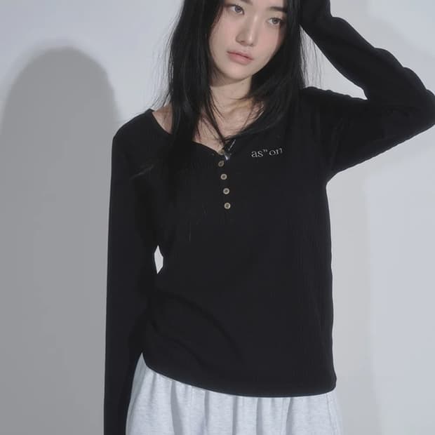 애즈온 버튼 롱슬리브 블랙