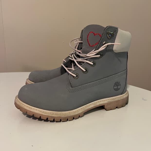 팀버랜드 6인치 핑크 그레이 