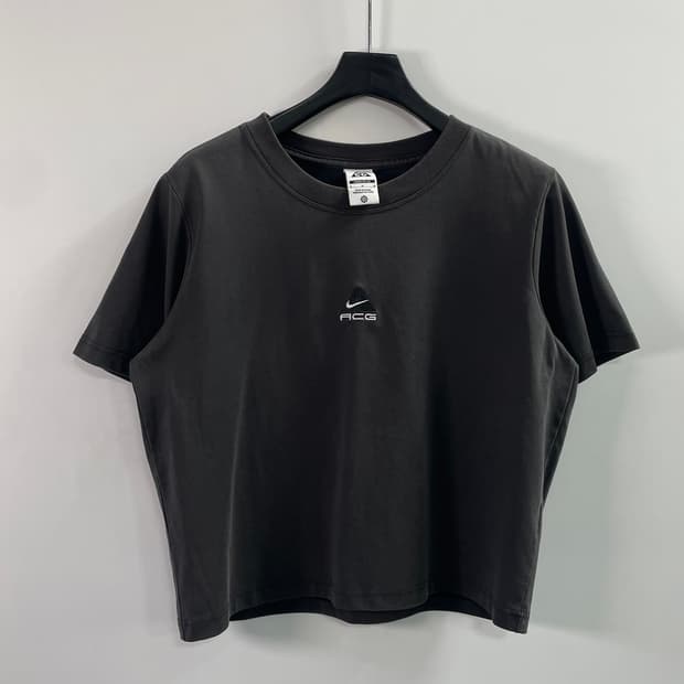 나이키 ACG 피그먼트 반팔티 (on.927)