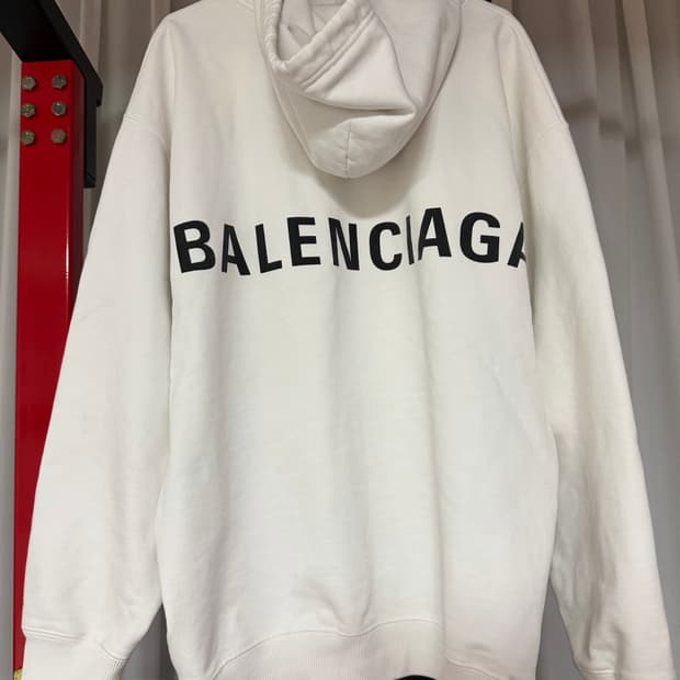 발렌시아가 백로고 후드티