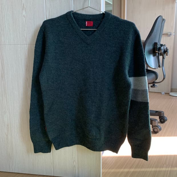 리바이스 여성 니트