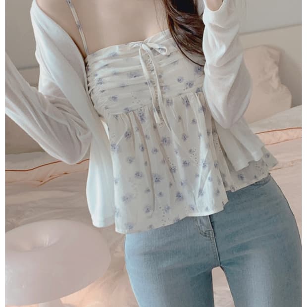 빈티지) 블루 플로랄 모리걸st 쉬폰 셔링 끈나시 슬리브리스