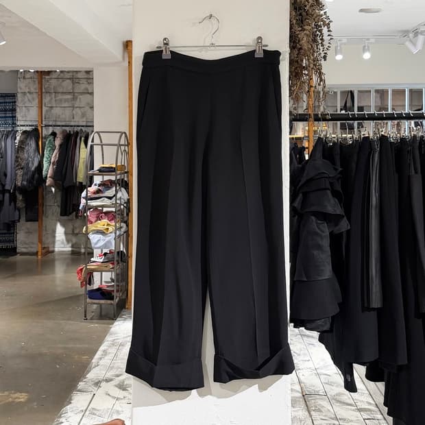 미우미우 블랙 와이드 커프스 팬츠