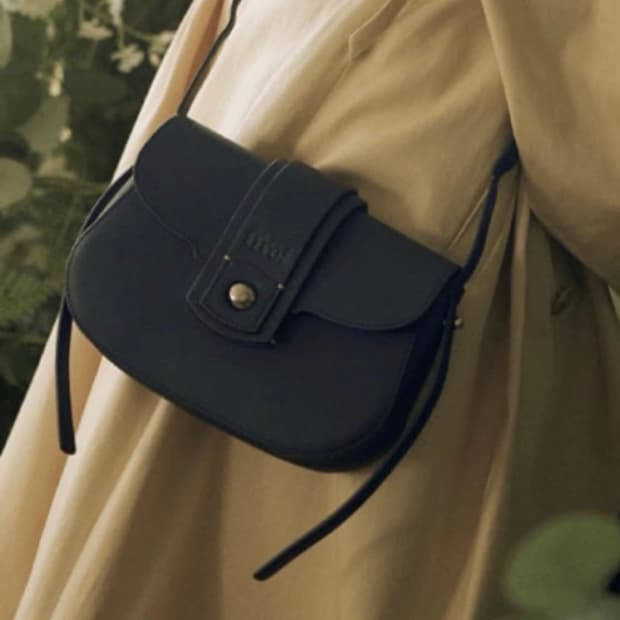 [FREE] FFROI 프루아 레더 에버백 숄더백 블랙