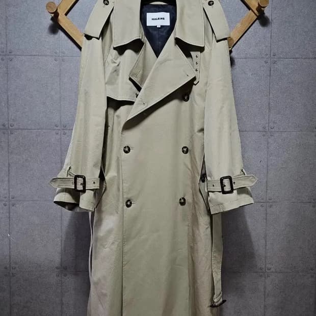 알렌느 베이지컬러 오버핏 트렌치코트