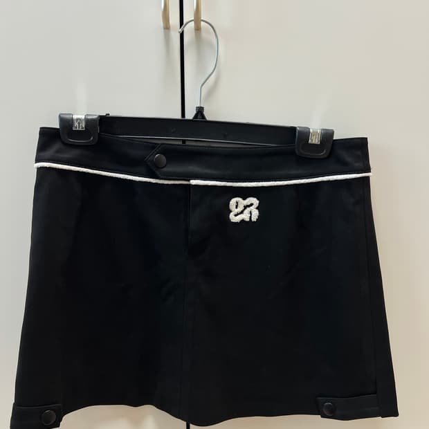 글로니 스웨이드 스커트 블랙(새상품) 