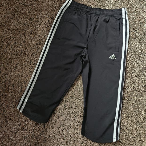 아디다스(Adidas) 클리마 3선 카프리 팬츠