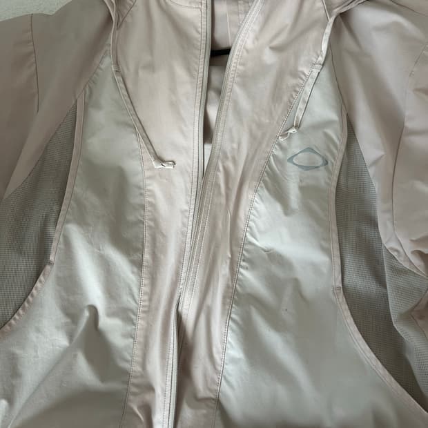 미스치프 바람막이