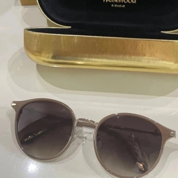 Vivienne Westwood 선글라스