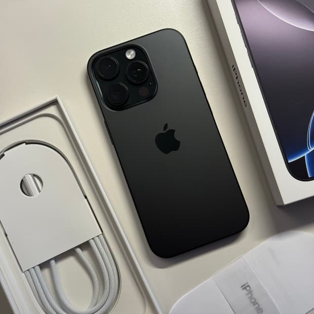 아이폰 16프로 256GB 블랙티타늄 판매합니다