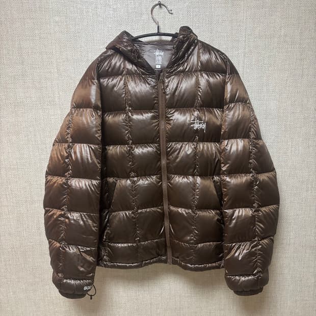 스투시 미드웨이트 후드 퍼퍼 브라운