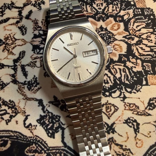 SEIKO 빈티지 쿼츠 시계