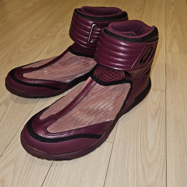 키코 코스타디노브 아식스 젤 넵샤 로젤