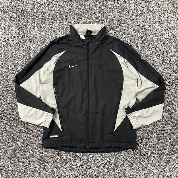빈티지9. 나이키 00's 배색 올드스쿨 클리마핏 바람막이 점퍼
