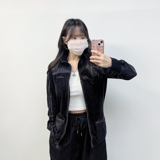 아디다스 벨벳 트랙탑 져지 블랙