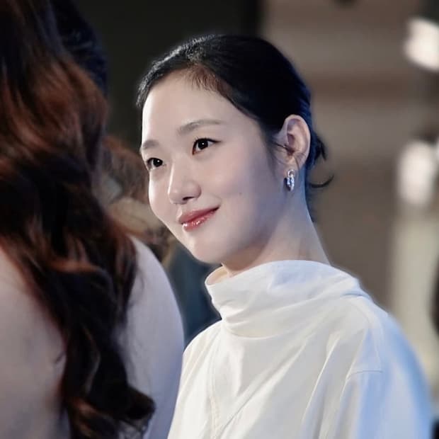 렉토 스카프넥 코튼탑 김고은탁