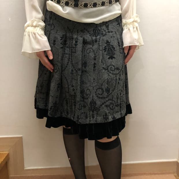 빈티지 그레이 오리엔탈 미디 스커트