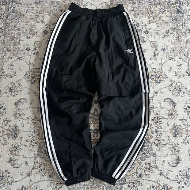 아디다스 신형 유로파 우븐 트랙팬츠
